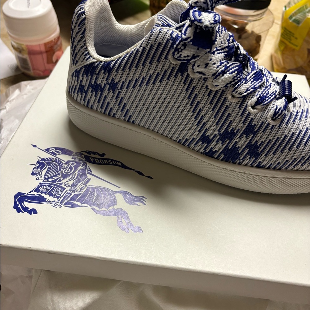 Burberry White and Blue Striped Sneakers - Picture 6 of 9